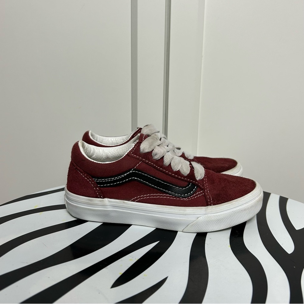Vans old skool maroon black
